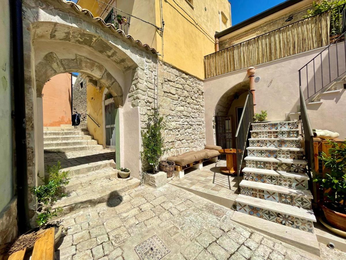 Cuturissi Hospitality & Wellnees Bed & Breakfast Ragusa Exterior photo