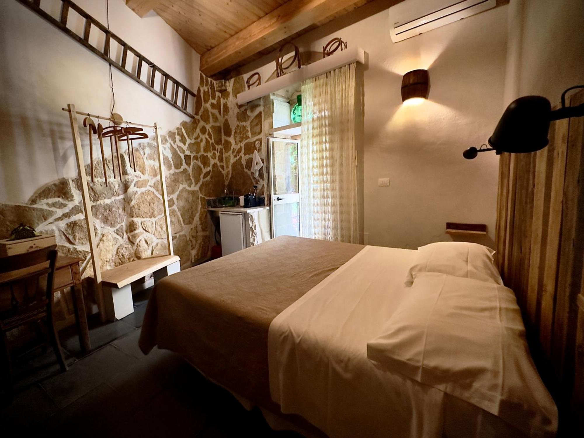 Cuturissi Hospitality & Wellnees Bed & Breakfast Ragusa Exterior photo